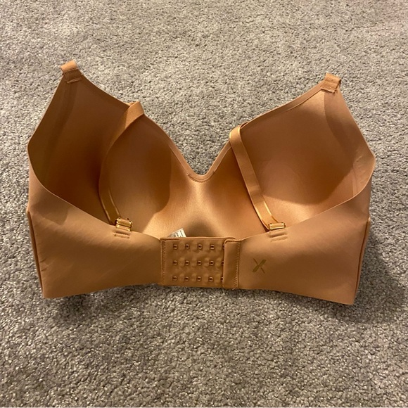 Knix Bra Women’s 6+ Tan Contour Plunging Neckline Molded Foam Cups Adjustable - Picture 2 of 7